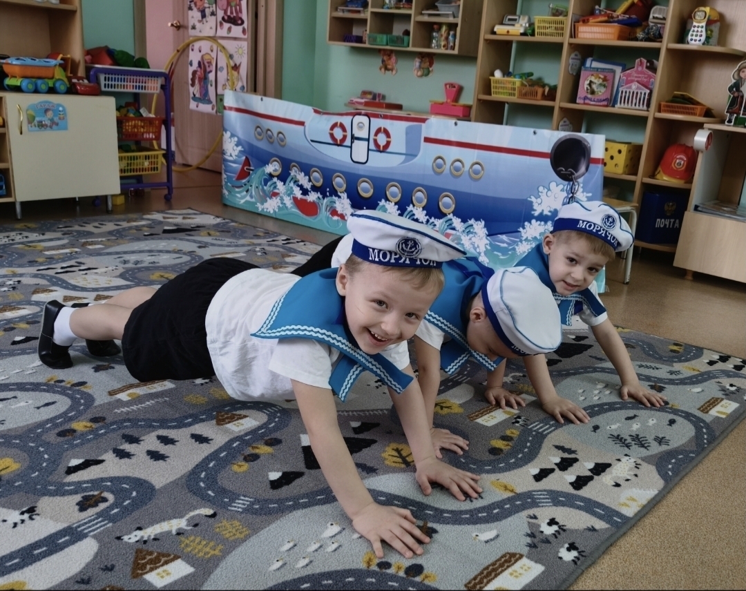 Мы - военные! Мы - военные!.